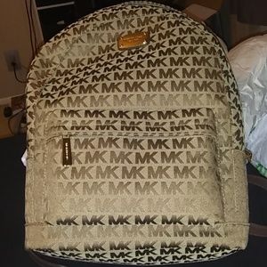 Michael kors back pack make offer